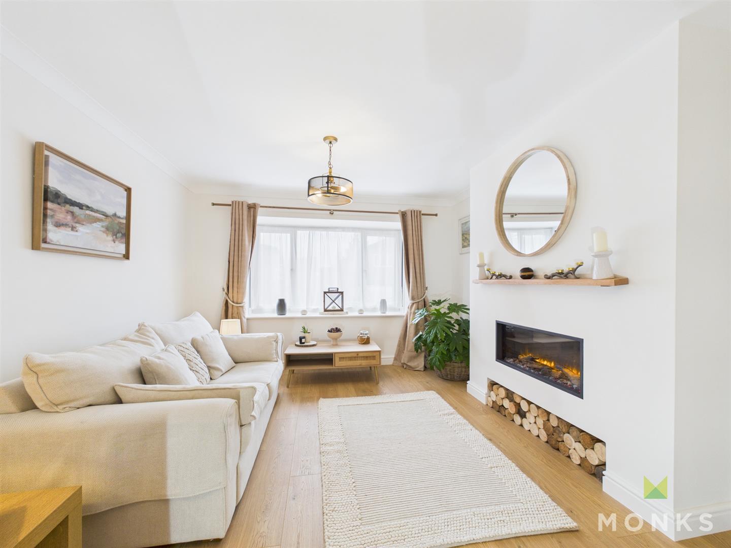 37 Llanforda Mead, Oswestry, SY11 1TS For Sale